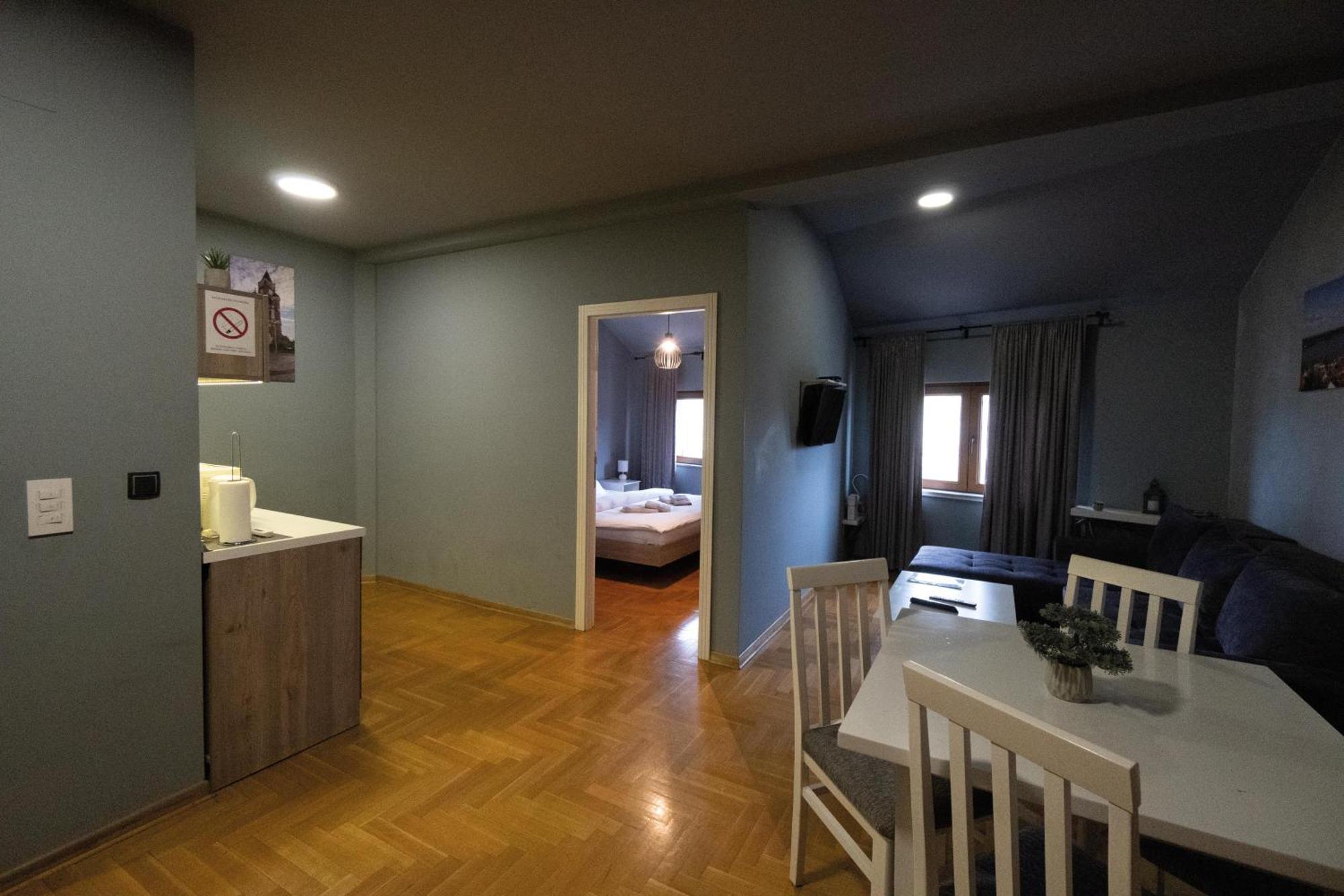 Aleksei Apartmani Belgrado Esterno foto
