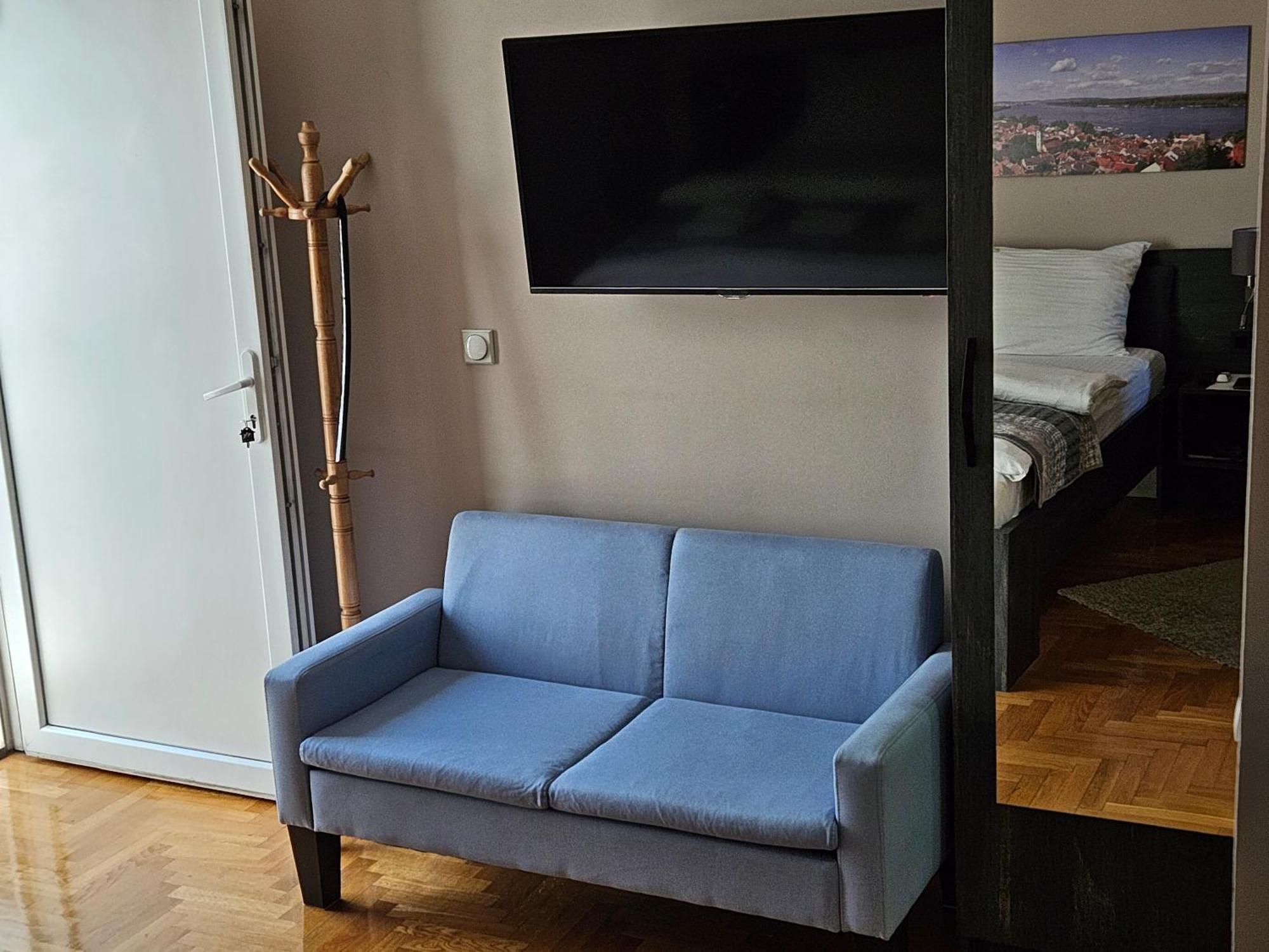 Aleksei Apartmani Belgrado Esterno foto