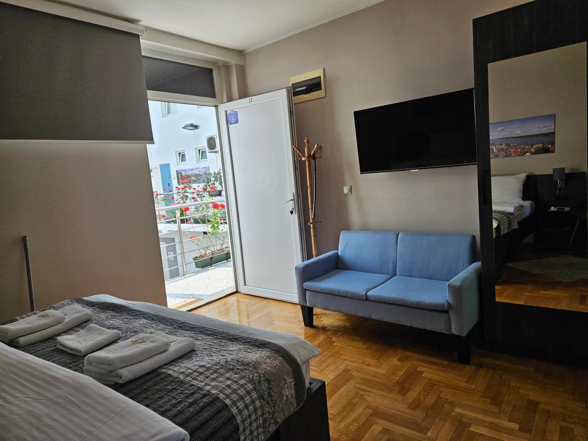 Aleksei Apartmani Belgrado Esterno foto