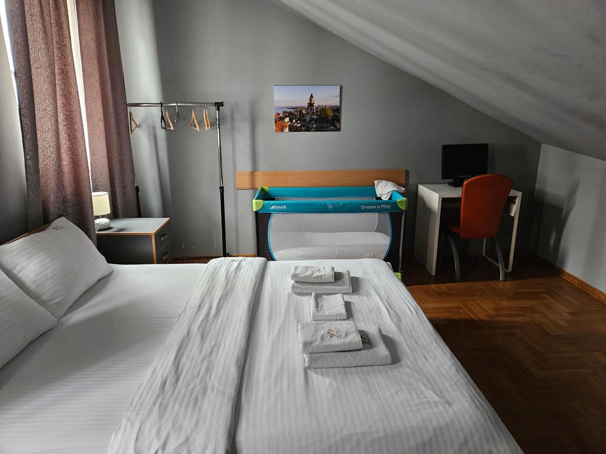Aleksei Apartmani Belgrado Esterno foto