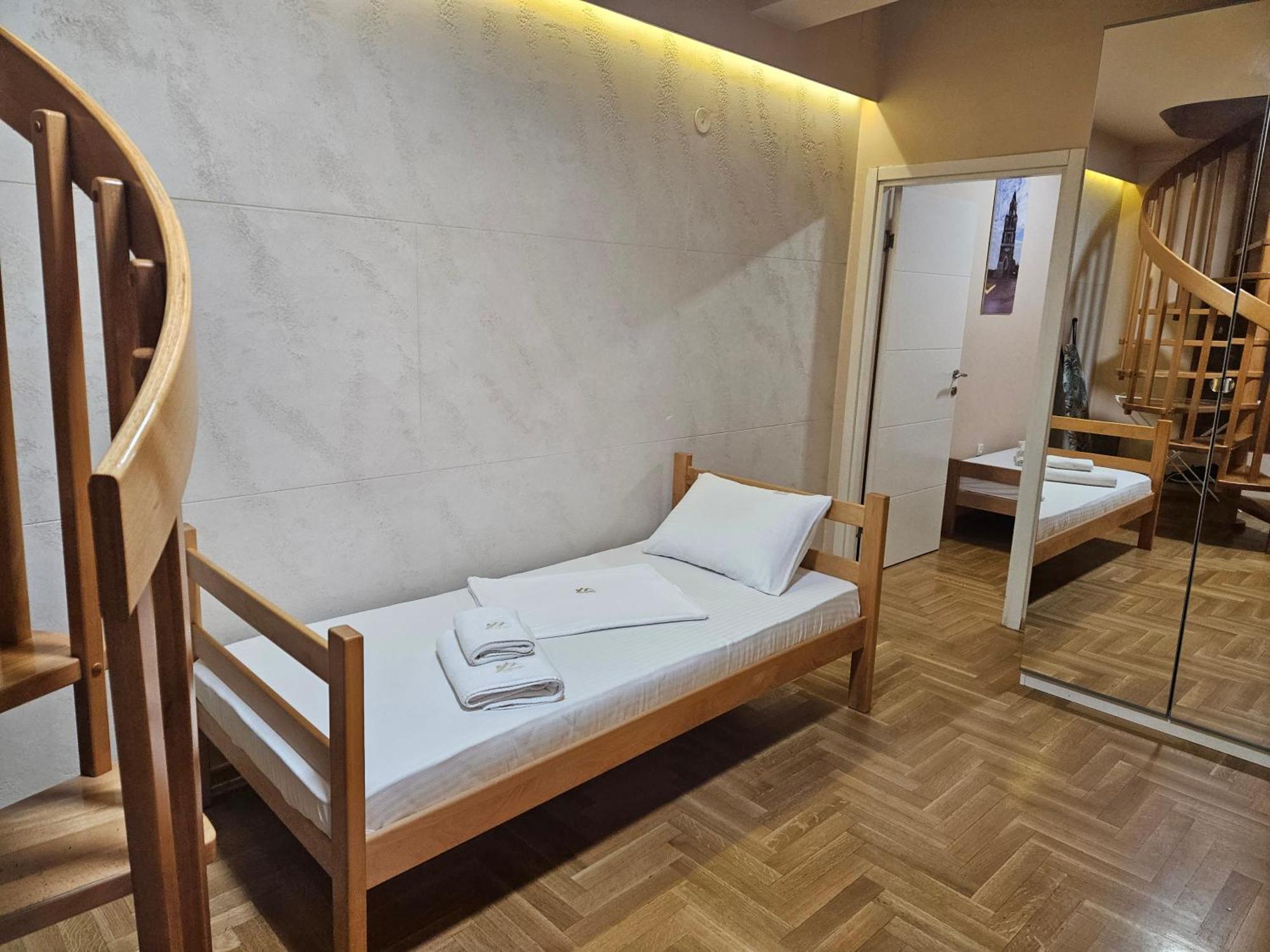 Aleksei Apartmani Belgrado Esterno foto