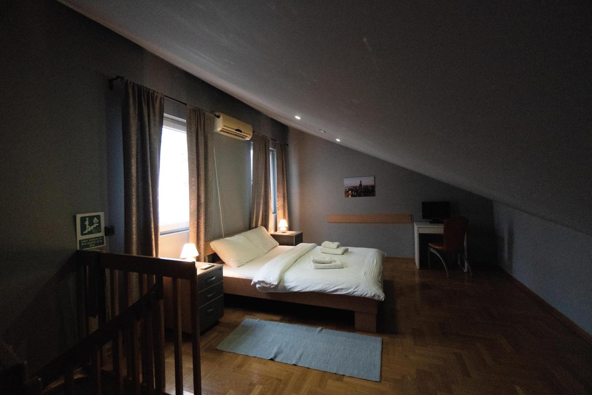Aleksei Apartmani Belgrado Esterno foto