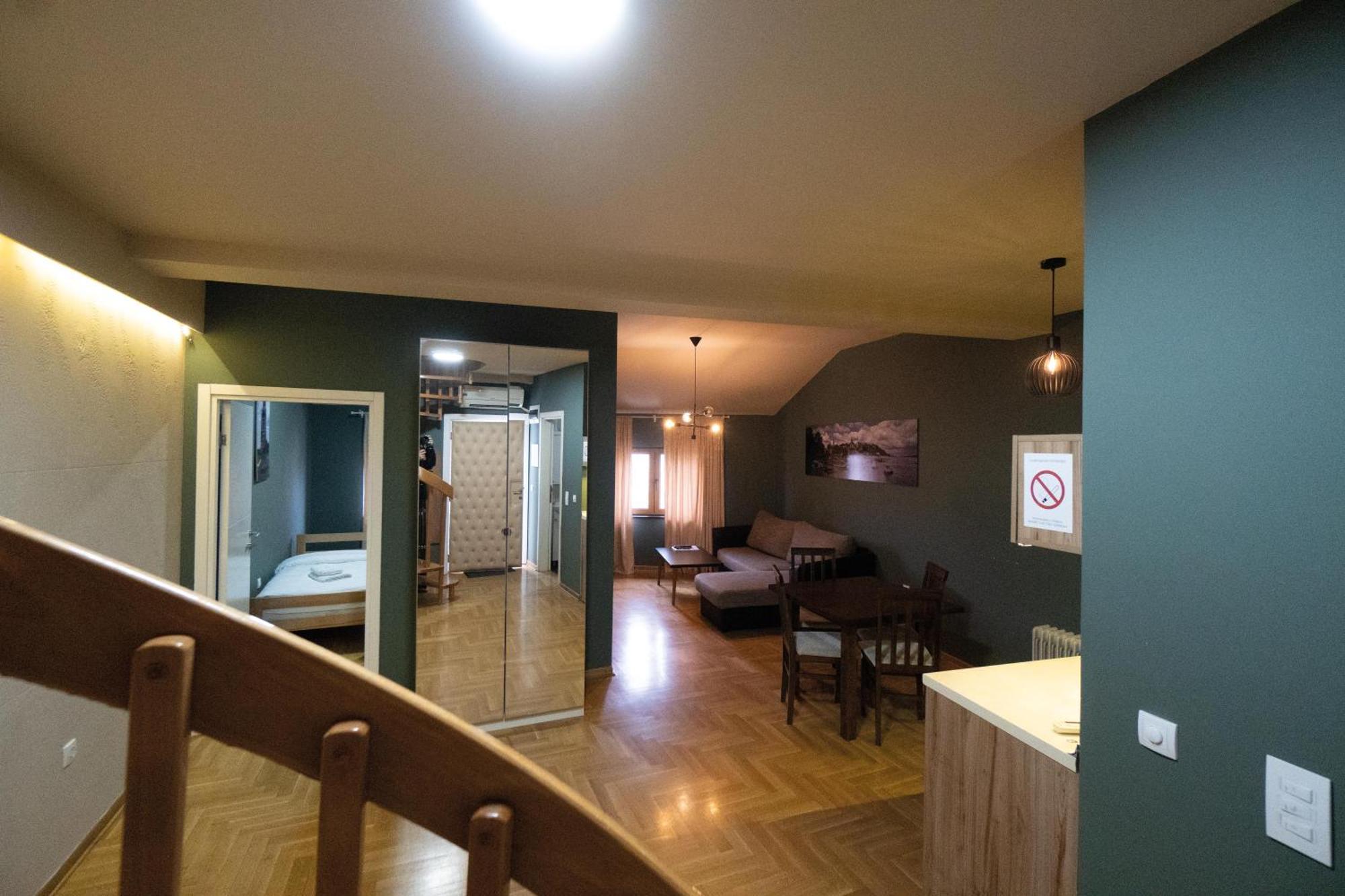Aleksei Apartmani Belgrado Esterno foto