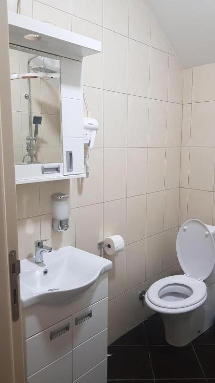 Aleksei Apartmani Belgrado Esterno foto
