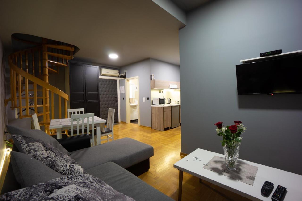 Aleksei Apartmani Belgrado Esterno foto